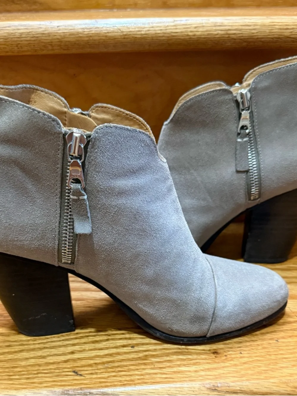Rag & Bone Margot Gray Suede Ankle Booties with Block Heel Size 39.5